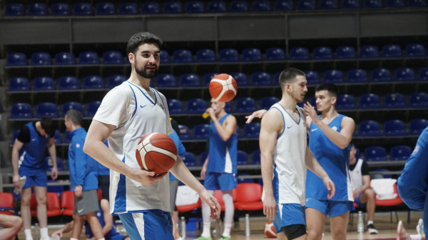 Iz Pionira ka Kataru: Prvi let "Orlova" sa Alimpijevićem