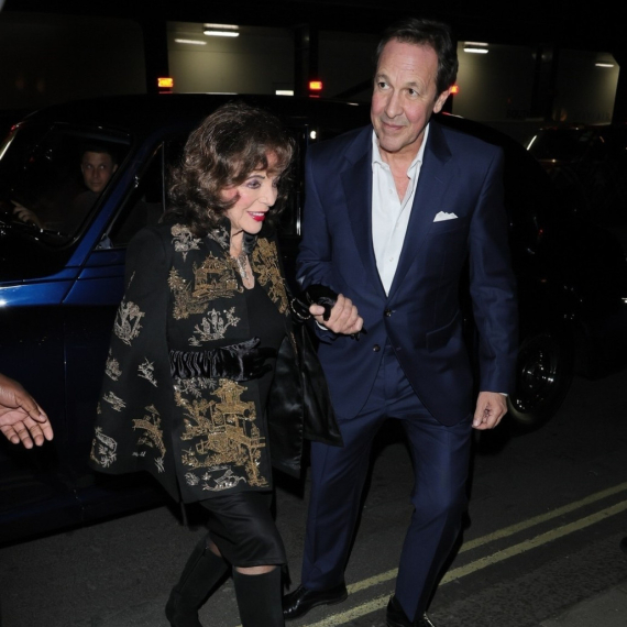 Glumica zna tajnu večne mladosti –  a to je veza sa 32 godine mlađim muškarcem FOTO