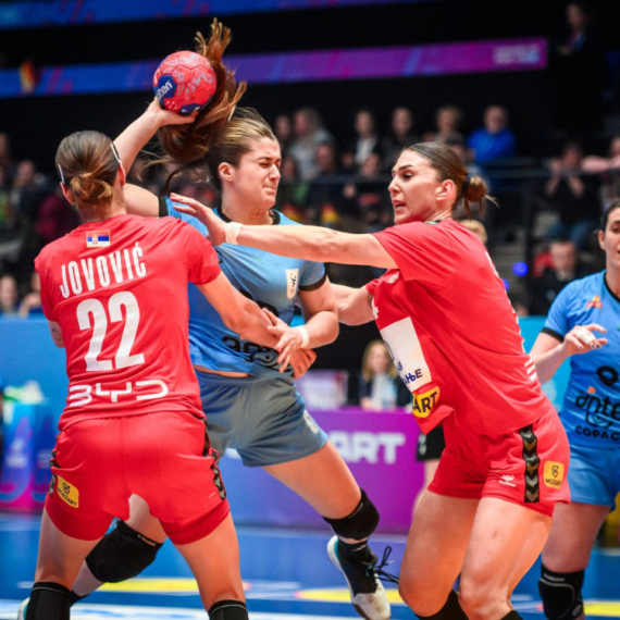 Srpkinje silovito otvorile Svetsko prvenstvo – "pao" Urugvaj!