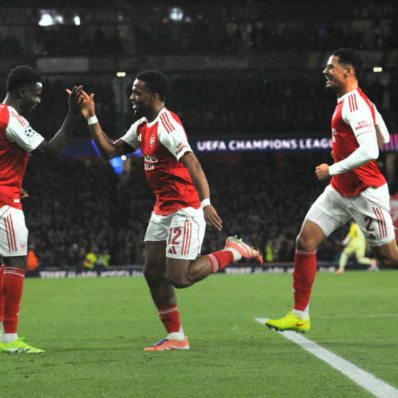 Nojerov košmar u Londonu, Artetine izmene spremile pobedu Arsenala!