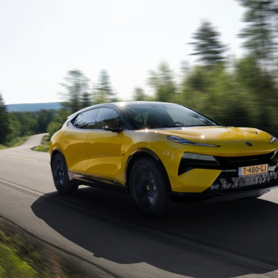 Lotus dovodi svoje hibride u Evropu