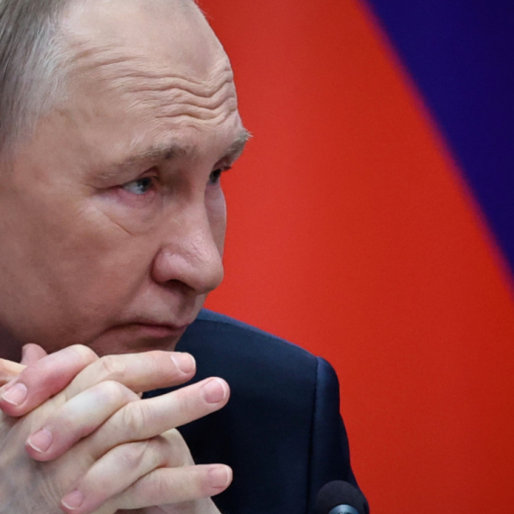 Putin bluffing? "He is not ready for a war with Europe"