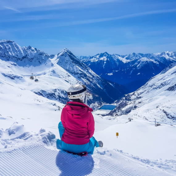 Osetite magiju Alpa: Mel­taler Glečer je skijalište iz snova, kao na vrhu sveta FOTO
