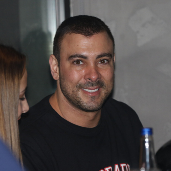 Uroš Ćertić isekao čoveka mačetom u centru Beograda: Policija traga za našim najpoznatijim kaskaderom