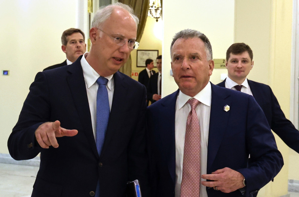 Ko je glupan koji je frustrirao sve? Transkript njegovih razgovora je skandal