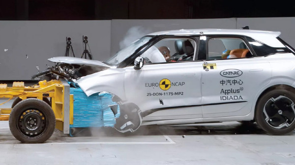 Nova EuroNCAP pravila donose veliku promenu: Kraj automobilima bez fizičkih komandi?