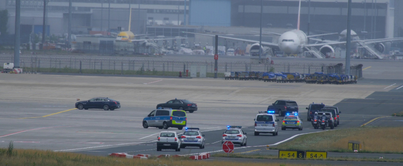 Hitno otkazan let za Amsterdam: Putnici u šoku FOTO