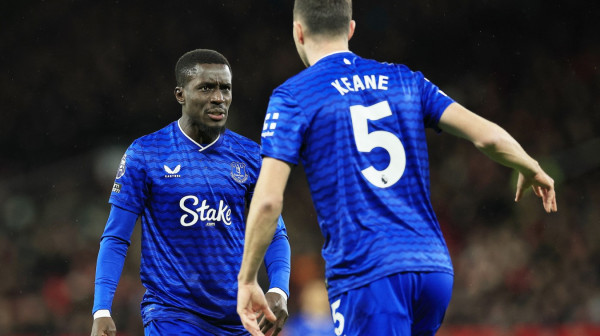 Gej i Kin "rešili" problem VIDEO