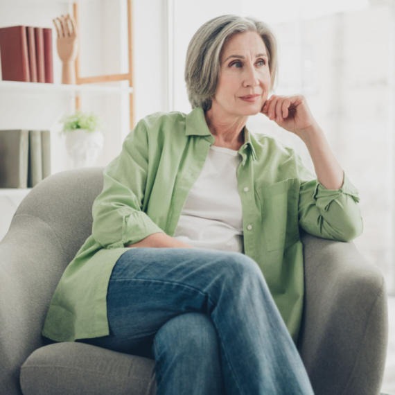 Stvari koje ne treba da držite u kući nakon 50. godine: Donose usamljenost i tugu