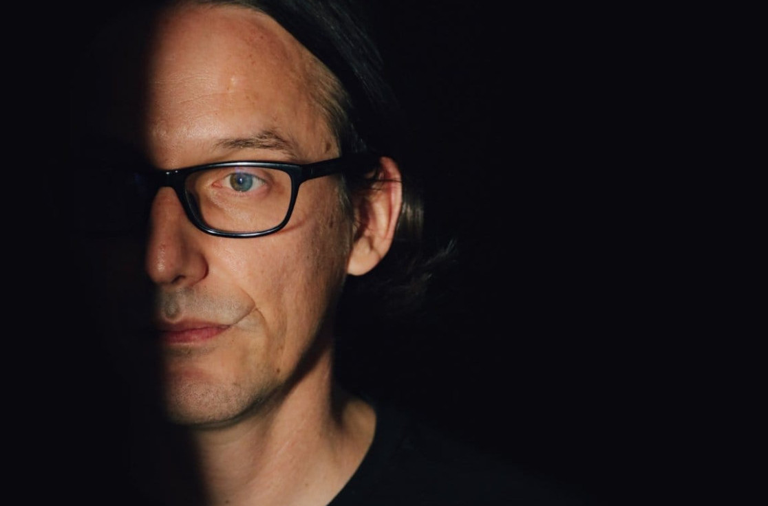 Bojan Brukner predstavio "Pesme koje se pričaju oko vatre" i "Pesme koje se šapuću u bradu"