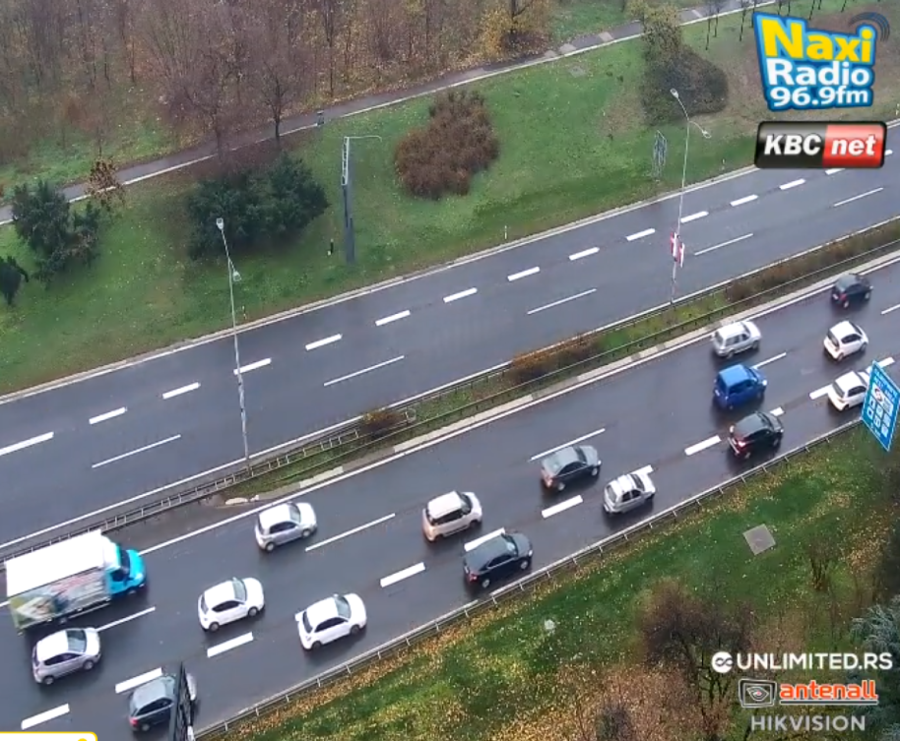 Kolaps u Beogradu: Vozila mile, ovo su najkritičnije tačke; Nema gde igla da padne FOTO