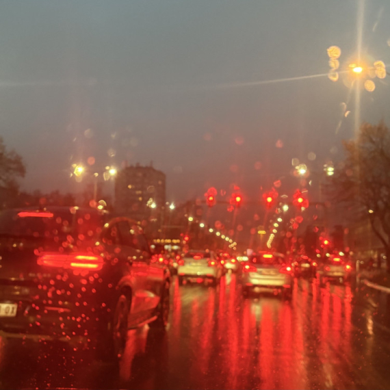 Kolaps u Beogradu: Vozila mile, ovo su najkritičnije tačke; Nema gde igla da padne FOTO