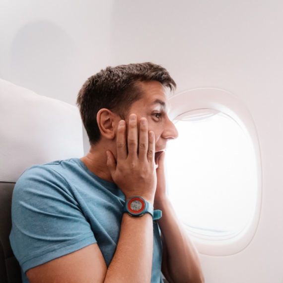 Ljudi ne mogu da veruju šta je putnik uradio usred leta: "Odvratno" VIDEO