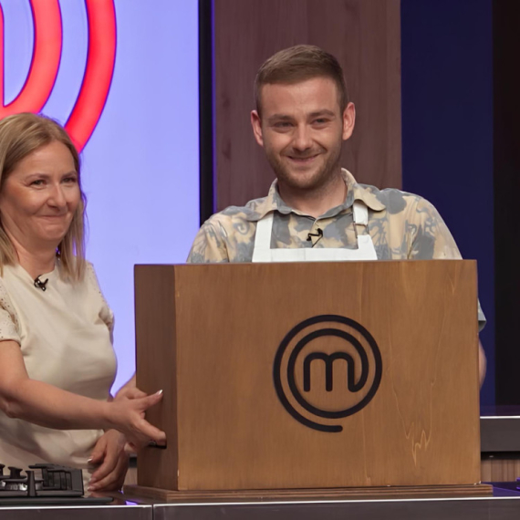 Polufinalisti kuvaju zajedno sa svojom porodicom