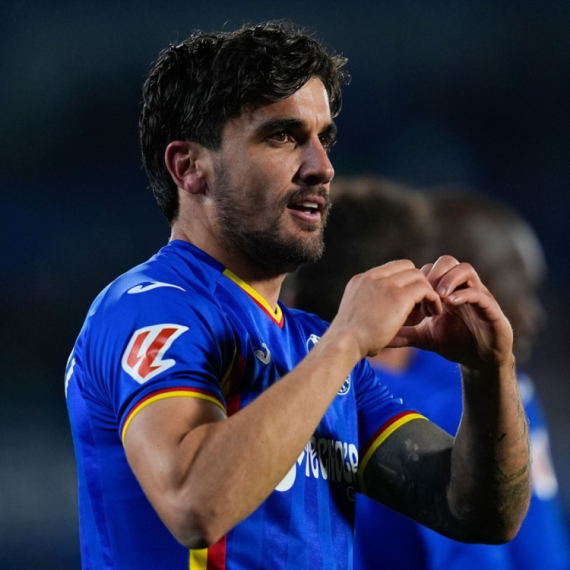 Hetafe slavio protiv Elčea