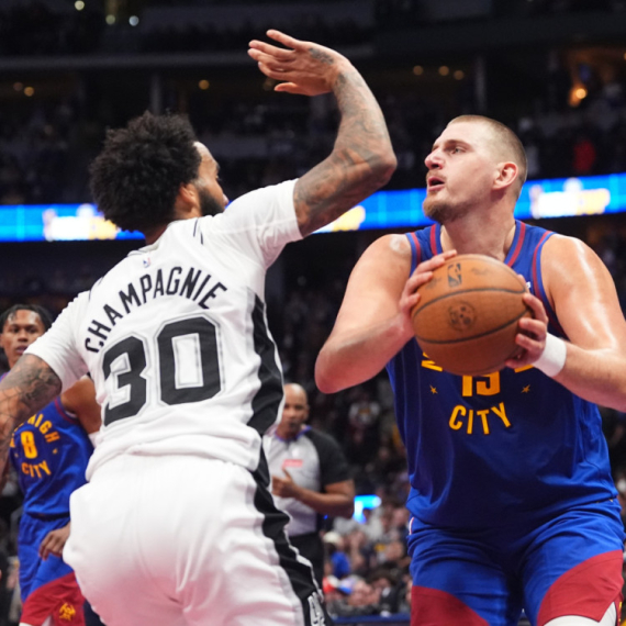 "Sombor dabl" Jokića u "partizanskom" sunovratu Denvera VIDEO