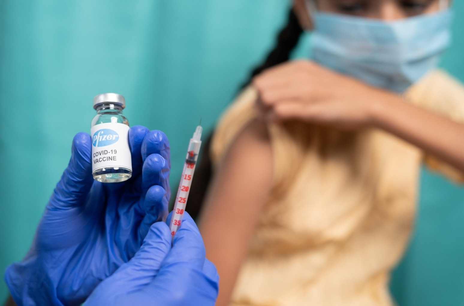 Najmanje  10 smrtnih slučajeva dece povezano s vakcinama protiv koronavirusa FOTO