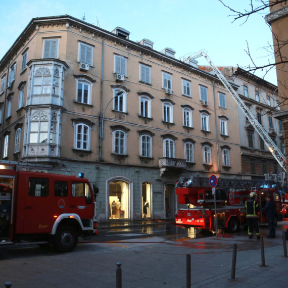 Veliki požar u Rijeci; Vatrogasci pronašli ugljenisano telo FOTO