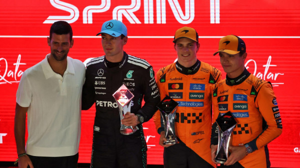 Pjastri slavio u sprintu – Đoković delio pehare