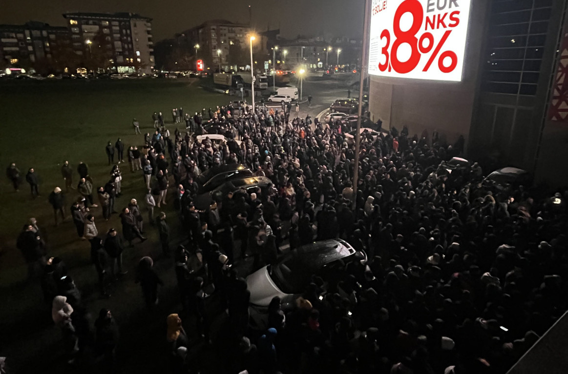 Tenzije ispred Arene – navijači Partizana napravili haos i poslali jasne poruke VIDEO