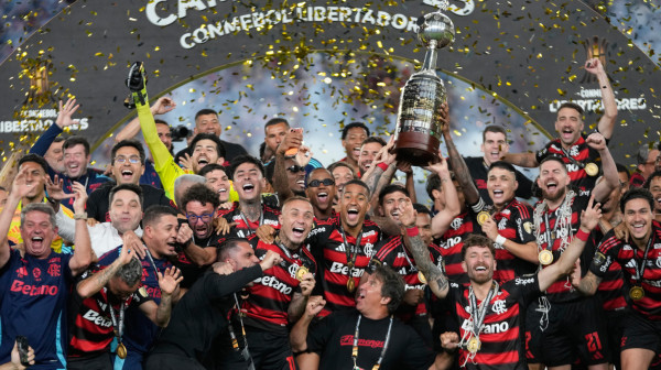 Flamengo i Danilo za istoriju – "rubro-negri" opet vladaju Južnom Amerikom VIDEO