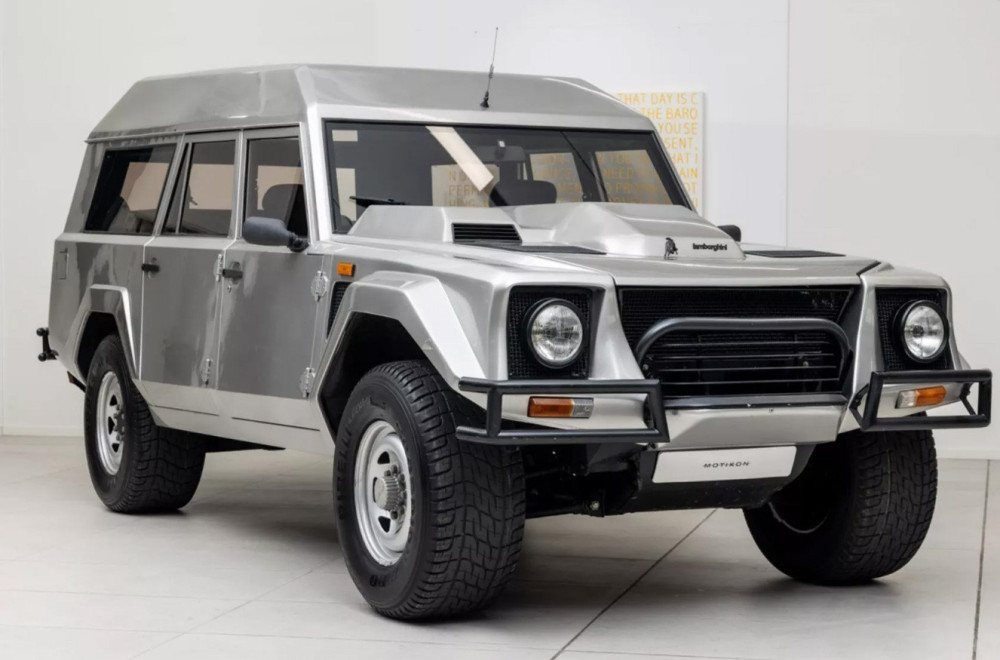 Jedini Lambo LM002 karavan na svetu: Napravljen za sultana, vozio ga šef BMW-a FOTO