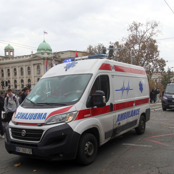 Teroristički napad kod Skupštine: Blokader izbo nožem muškarca u Ćacilendu