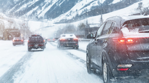 Praznici donose gužve i veći rizik: Evo na šta vozači moraju posebno da obrate pažnju