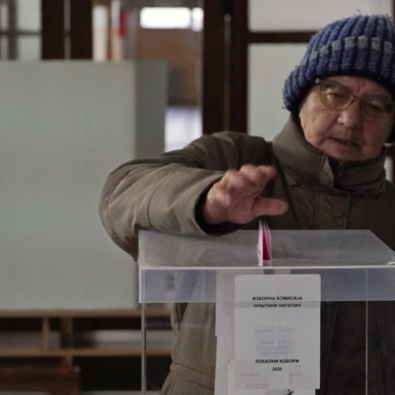 Ponavljanje glasanja na biračkom mestu broj osam u Sečnju zakatano za 17. decembar