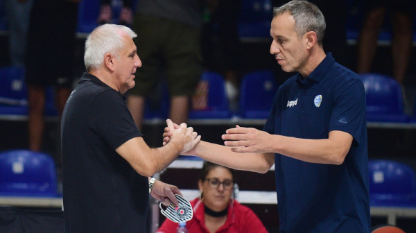 Oglasio se klub: Imaju gori skor od Partizana u Evroligi, a zadržali su trenera