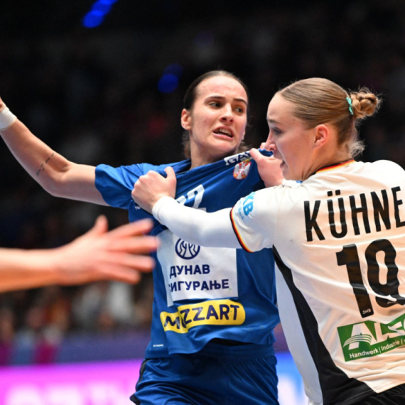 Povrede, crveni karton i nemoć Srbije protiv Nemica