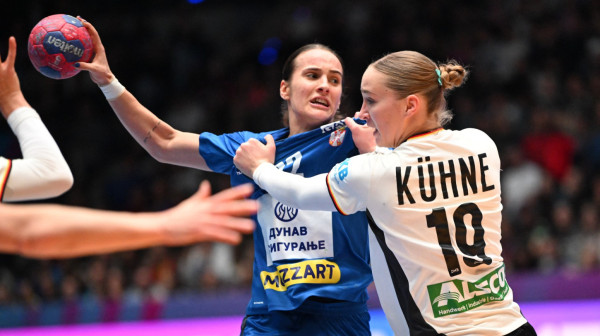 Povrede, crveni karton i nemoć Srbije protiv Nemica