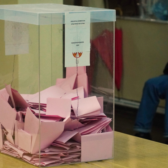 Vučić saopštio rezultate: Lista najbolje za Negotin osvojila 69,3 odsto glasova, 52,6 u Mionici, u Sečnju 60,9