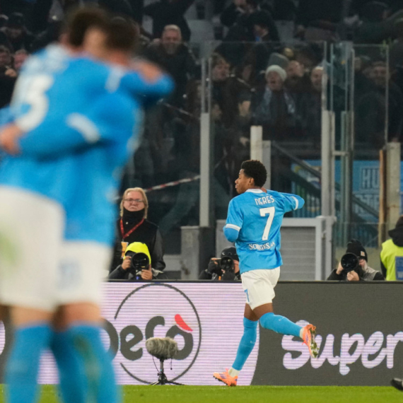 Napoliju pripao Derbi sunca – Vanja sačuvao pobedu u 90' VIDEO