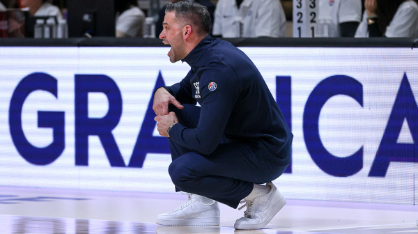 Alimpijević "zagrmeo": "Dobili smo identitet – ja nemam veze sa tim!"; "Svaka čast Bosni i publici"