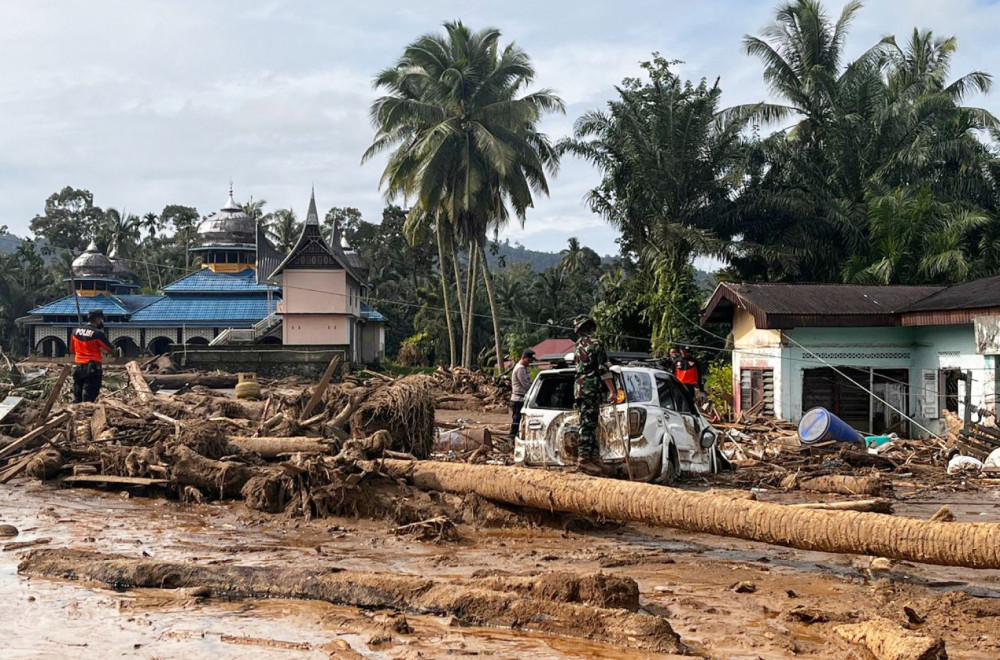 Katastrofa biblijskih razmera; Najmanje 1.000 mrtvih u poplavama FOTO/VIDEO