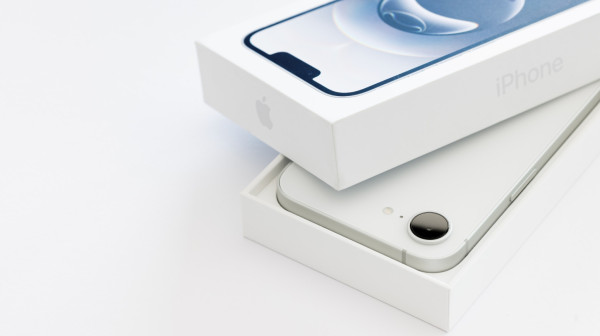 Isto to, samo malo drugačije: Pojavili se renderi za iPhone 17e