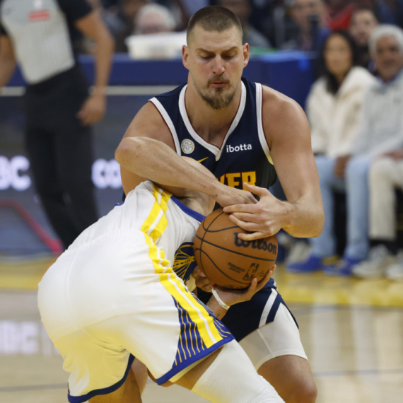 Jokića muči povreda...