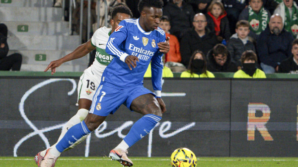 Mančesterski derbi za Vinisijusa