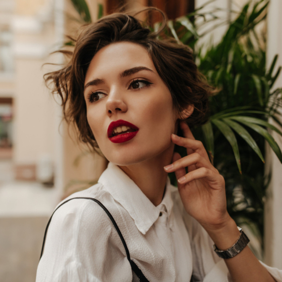 Duga kosa je prošlost? Ova frizura će biti glavni trend 2026. godine FOTO