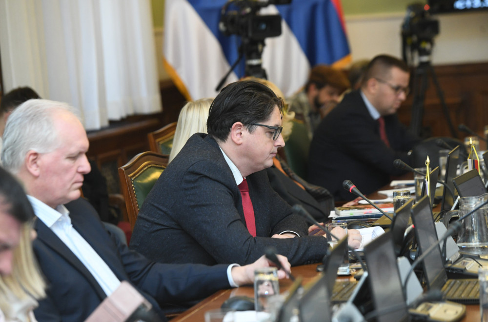 Mrdić: Na sednici izneto dosta kritika na rad Dolovac i Nenadića