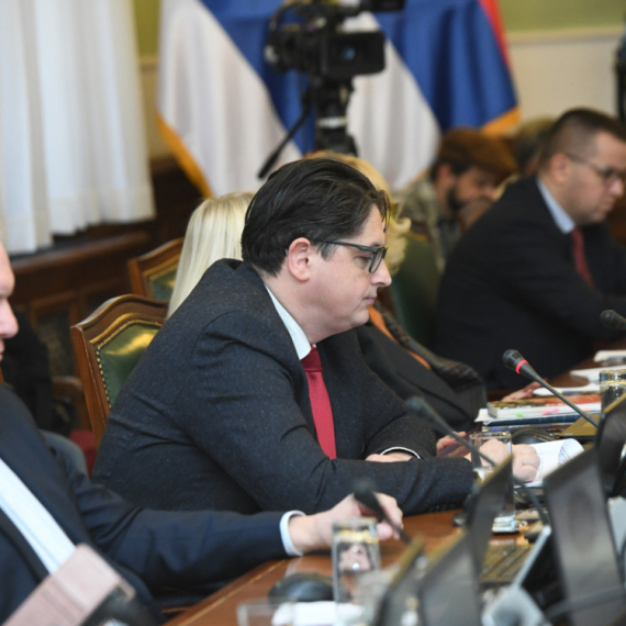 Mrdić: Na sednici izneto dosta kritika na rad Dolovac i Nenadića