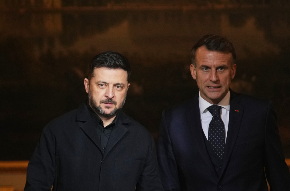 Will Trump betray Zelensky? Macron issues urgent statement
