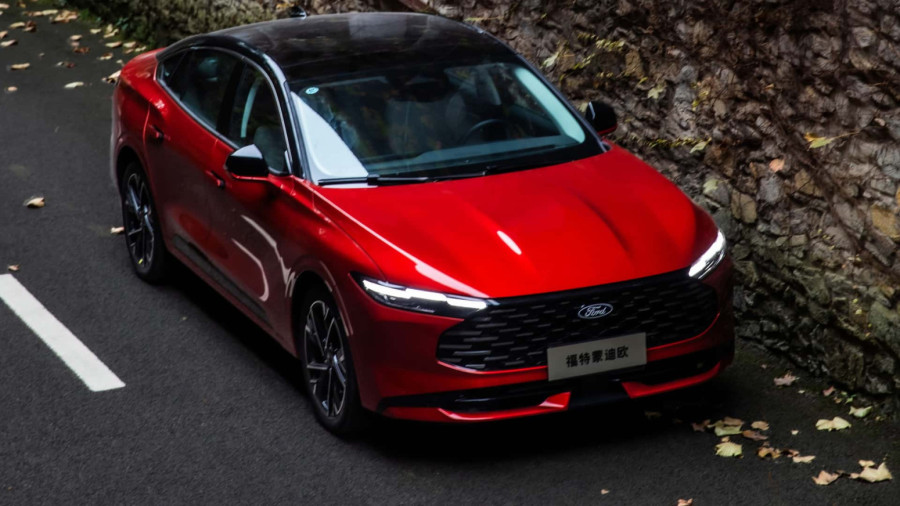 Da, Ford Mondeo je još živ i upravo je redizajniran FOTO