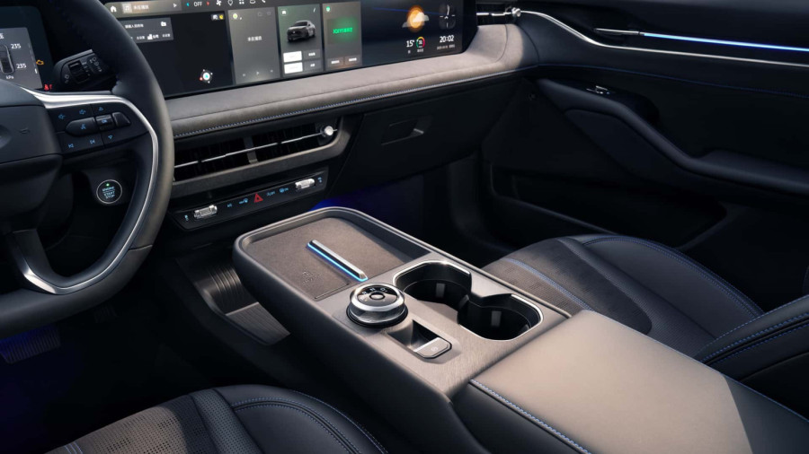 Da, Ford Mondeo je još živ i upravo je redizajniran FOTO