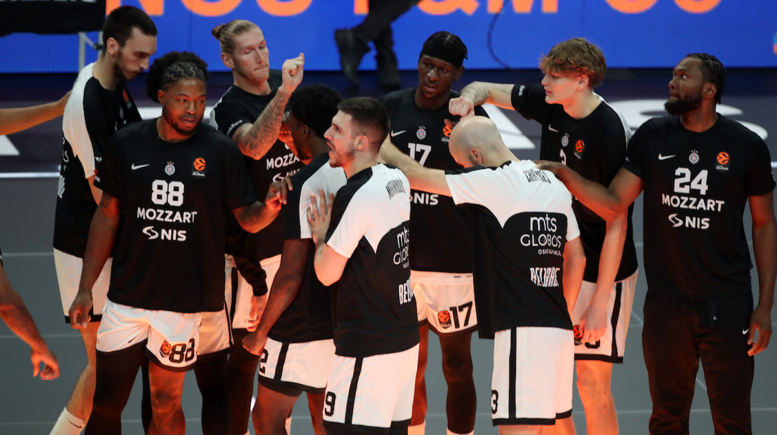 Sve je isto, samo njega nema