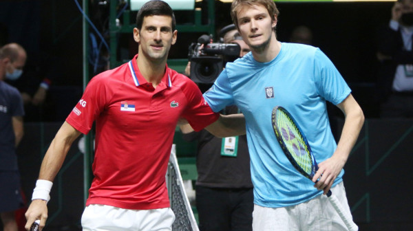 Bublik podelio neverovatnu anegdotu sa Đokovićem: "To je uradio samo jer mu nisam pretnja"