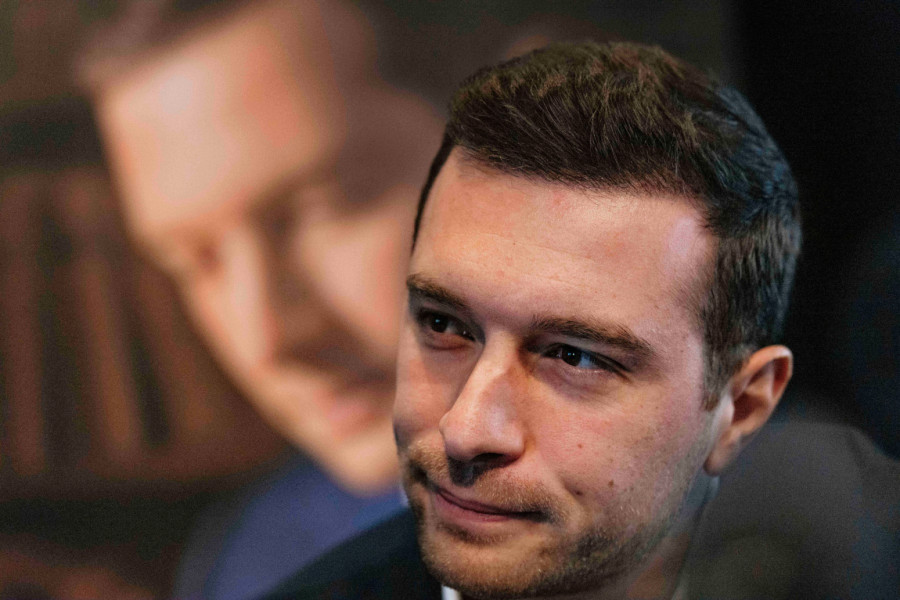 Jedan kandidat zasenio Marin le Pen