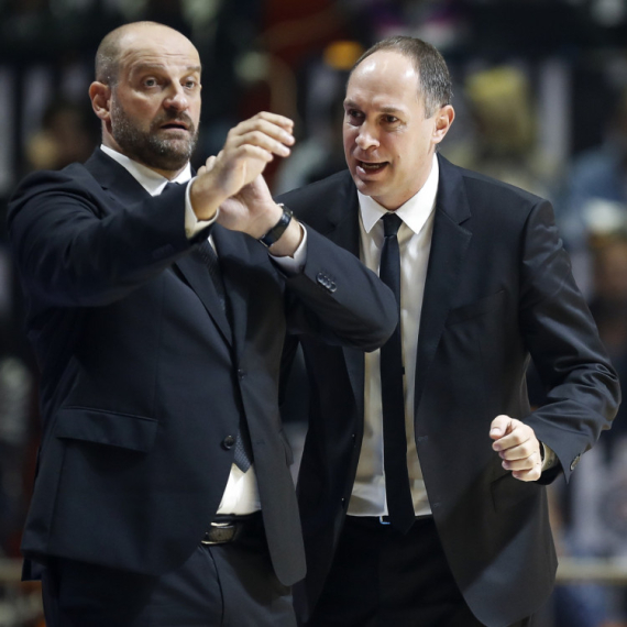 Oglasio se Partizan:  "Ekipu će sa klupe predvoditi..."