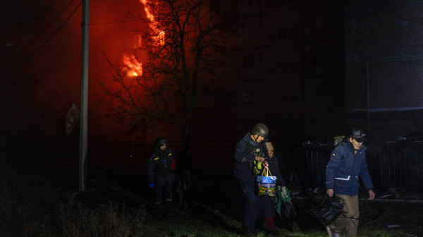 Bes u Kijevu: Tramp dobio odgovor; Stigao Zalužni; Brutalni udari FOTO/VIDEO